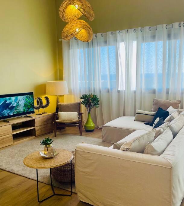 Sunbliss Appartement Saint-Gilles Les Bains Exterior photo